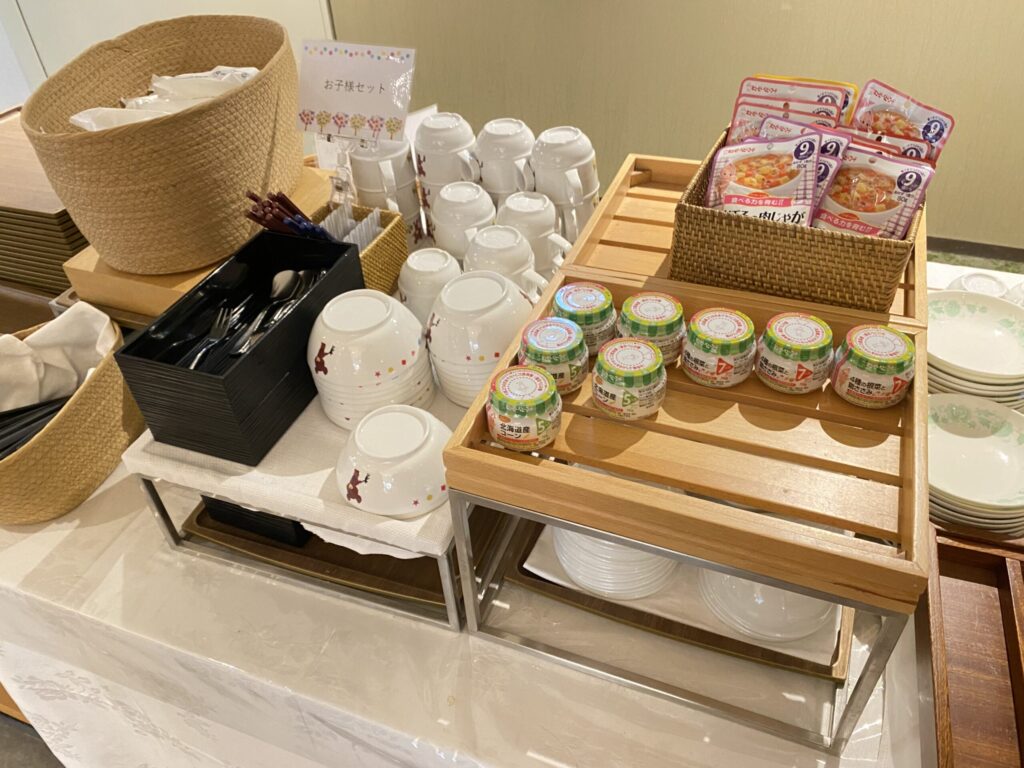 箱根ゆとわのバイキングにある離乳食。息子が離乳食中だったので、荷物が減り助かりました