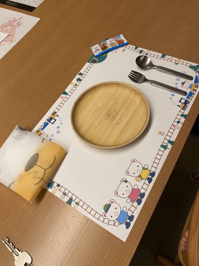 三世代で行った界伊東の夕食の子ども用セットこれに白米と味噌汁を頂きました