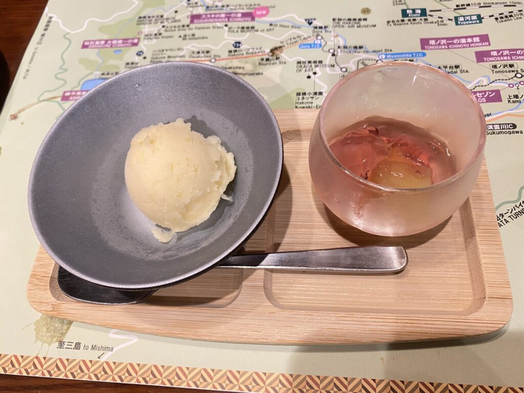 陽だまり 一の湯(旧：一の湯新館)のデザート。アイスクリーム